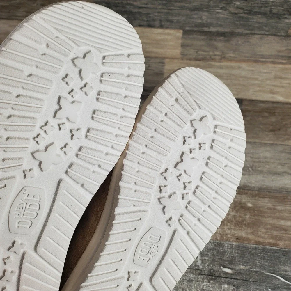 Hey Dude Wendy Fold Brushed Cozy Youth Girls Shoes Sz 5‎ Ivory Faux Fur Slip On